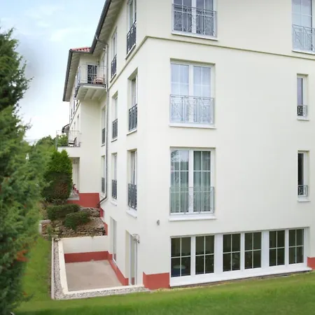 Zielonka ホテル 3*