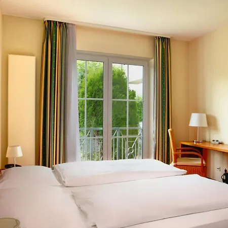 Zielonka Hotel 3*